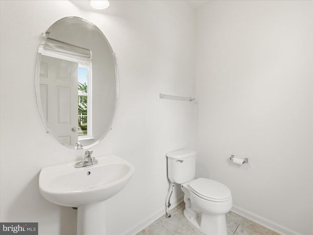 58 BATTLEFIELD DR, Charles Town, WV 25414