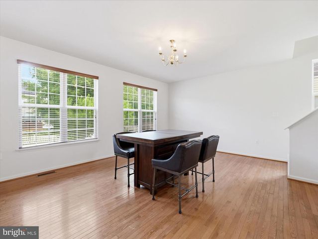 58 BATTLEFIELD DR, Charles Town, WV 25414