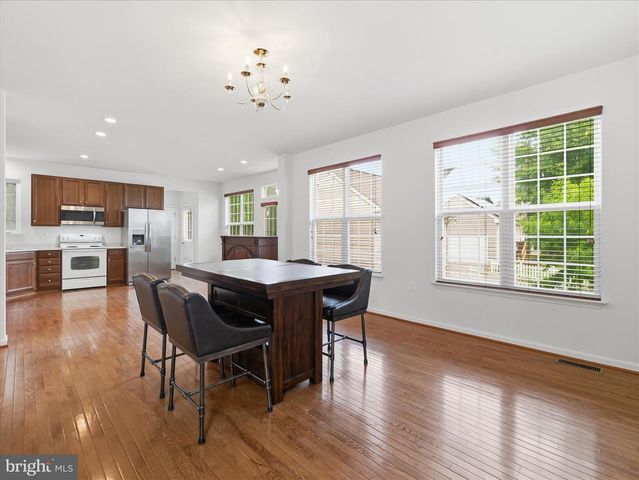 58 BATTLEFIELD DR, Charles Town, WV 25414