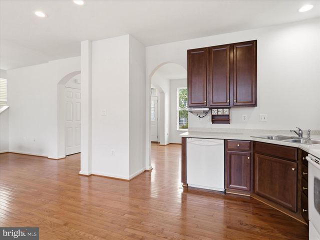 58 BATTLEFIELD DR, Charles Town, WV 25414