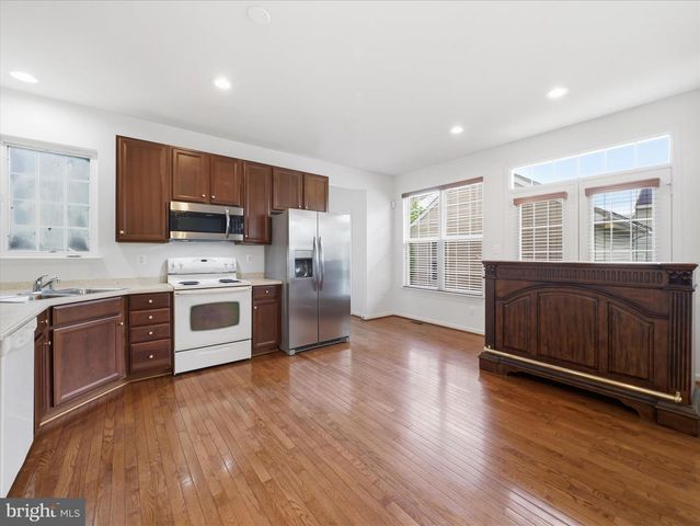 58 BATTLEFIELD DR, Charles Town, WV 25414