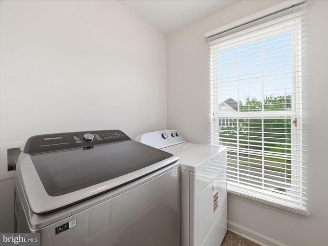 58 BATTLEFIELD DR, Charles Town, WV 25414