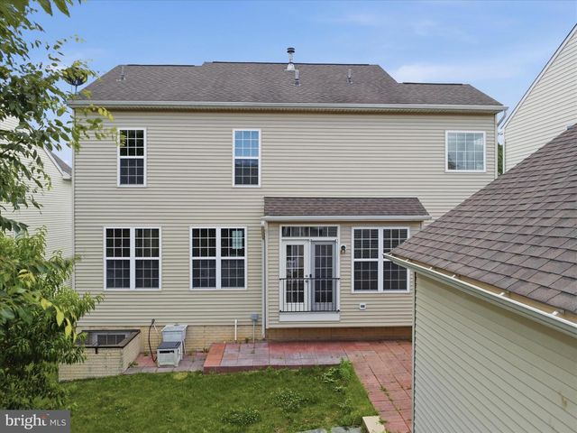 58 BATTLEFIELD DR, Charles Town, WV 25414