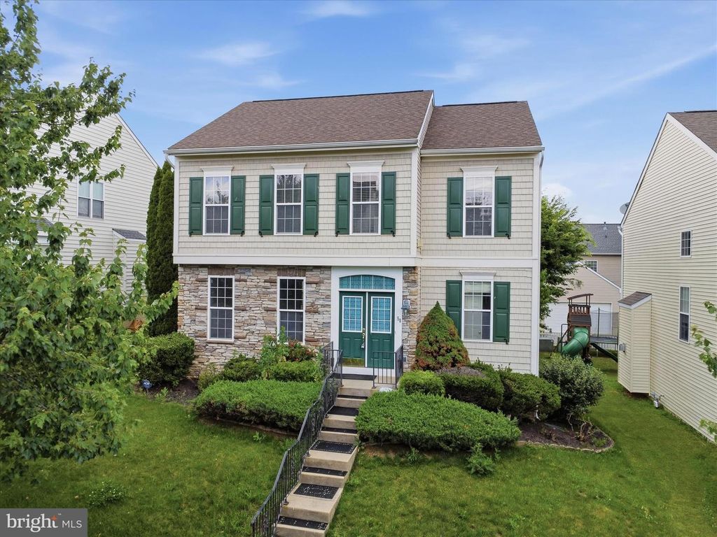 58 BATTLEFIELD DR, Charles Town, WV 25414