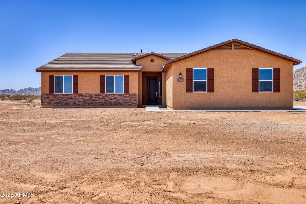 17965 N STONEBLUFF Road, Maricopa, AZ 85139 — photo 3