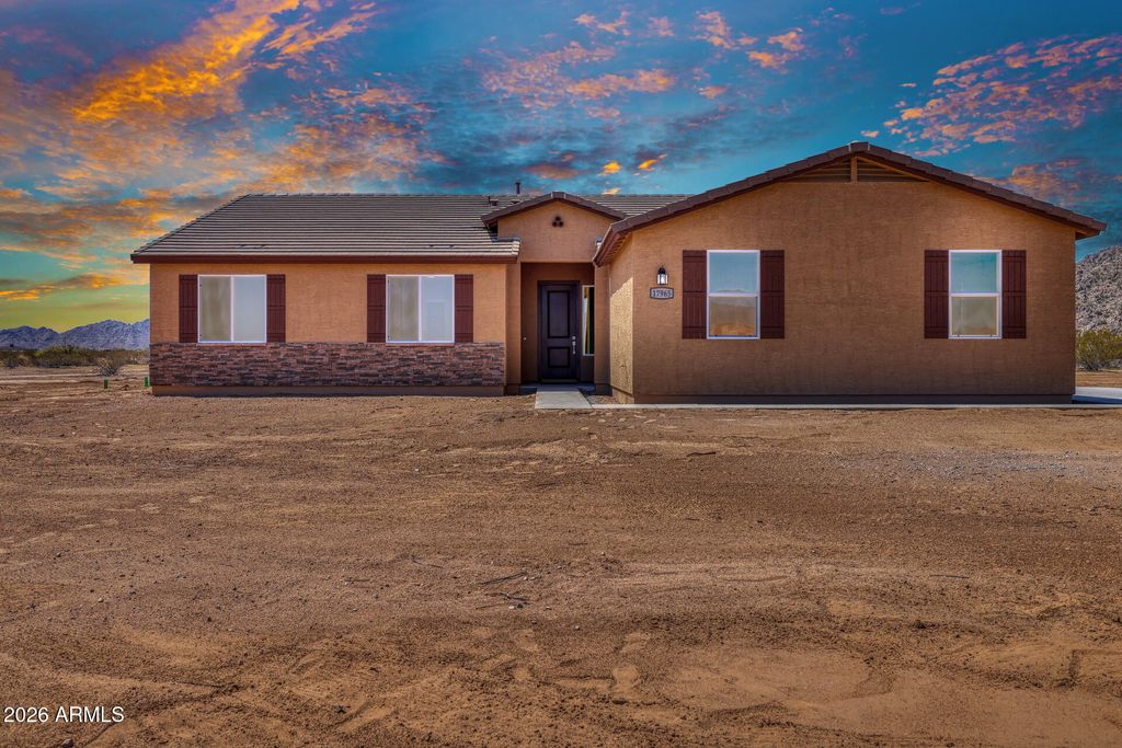 17965 N STONEBLUFF Road, Maricopa, AZ 85139 — photo 4
