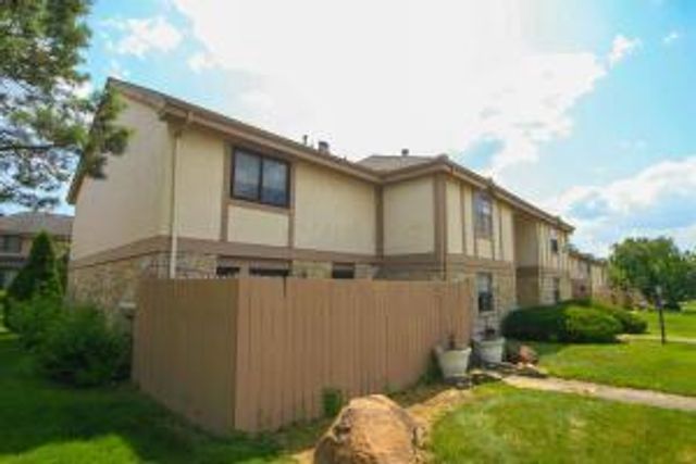 92 Stornoway Drive W, 92B, Columbus, OH 43213