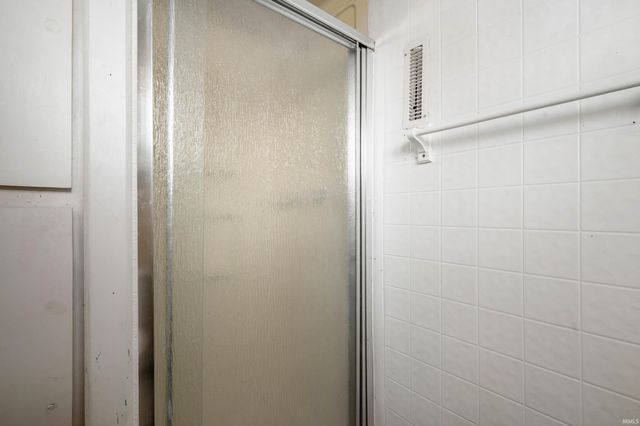 108 N Claypool Road, Muncie, IN 47303