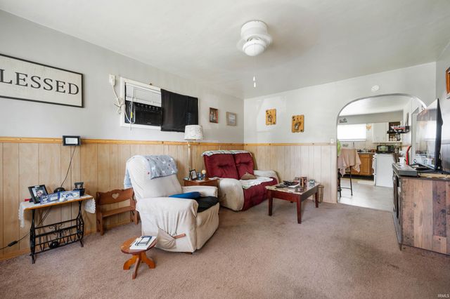 108 N Claypool Road, Muncie, IN 47303