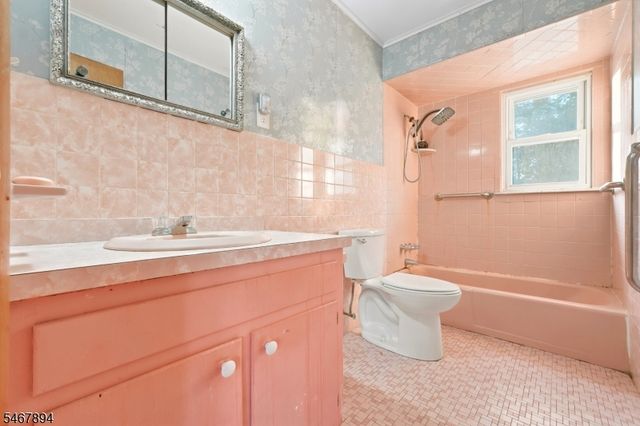 31 Beachwood Rd, Parsippany-troy Hills Twp., NJ 07054