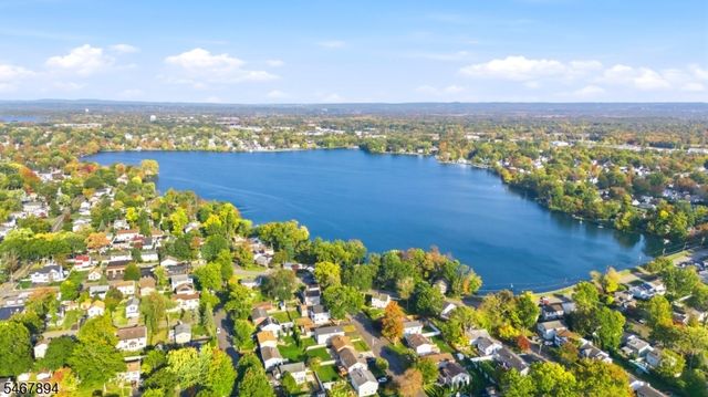 31 Beachwood Rd, Parsippany-troy Hills Twp., NJ 07054