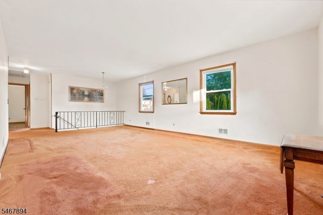 31 Beachwood Rd, Parsippany-troy Hills Twp., NJ 07054