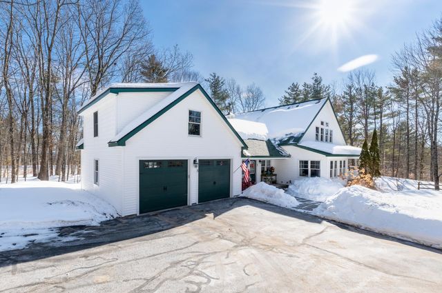 8 Oak Knoll Road, Meredith, NH 03253