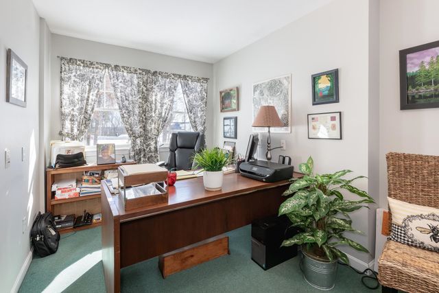 8 Oak Knoll Road, Meredith, NH 03253