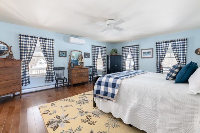 8 Oak Knoll Road, Meredith, NH 03253