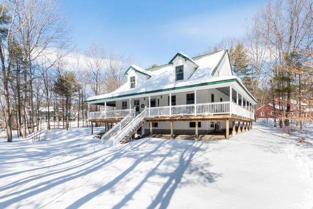8 Oak Knoll Road, Meredith, NH 03253