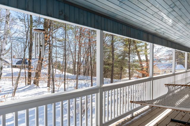 8 Oak Knoll Road, Meredith, NH 03253