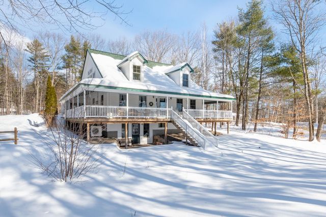 8 Oak Knoll Road, Meredith, NH 03253