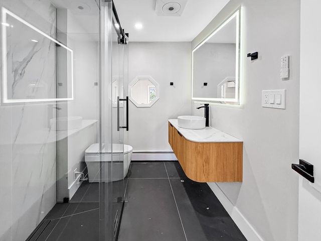 21 Burlington Rd, Billerica, MA 01821