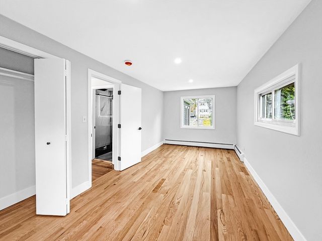 21 Burlington Rd, Billerica, MA 01821