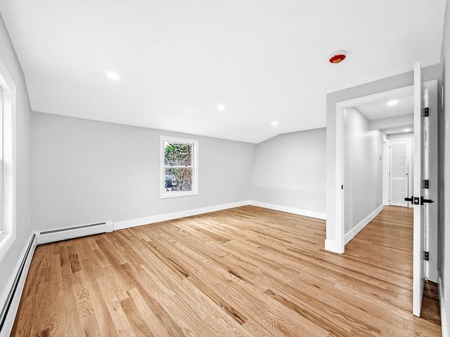 21 Burlington Rd, Billerica, MA 01821