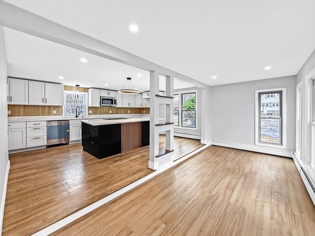 21 Burlington Rd, Billerica, MA 01821