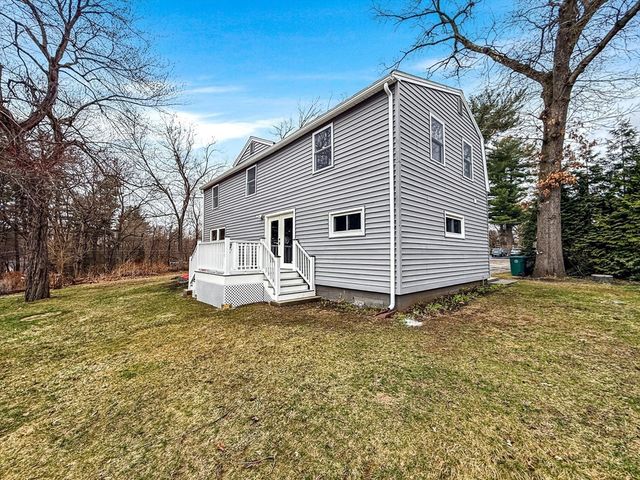 21 Burlington Rd, Billerica, MA 01821
