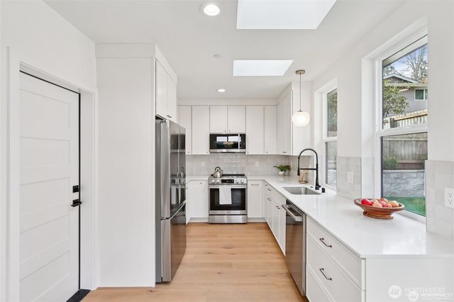 20205 5th Avenue NW, Shoreline, WA 98177