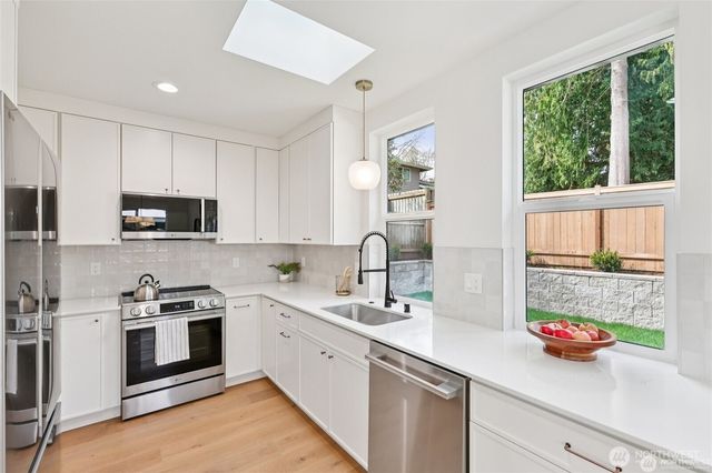 20205 5th Avenue NW, Shoreline, WA 98177