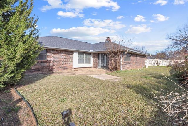 2020 Lankestar Place, Yukon, OK 73099