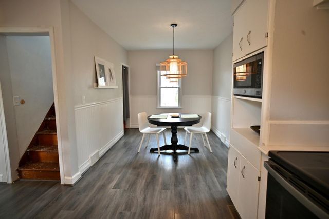 301 19th Avenue N, Hopkins, MN 55343