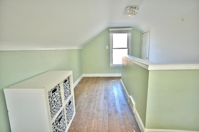 301 19th Avenue N, Hopkins, MN 55343