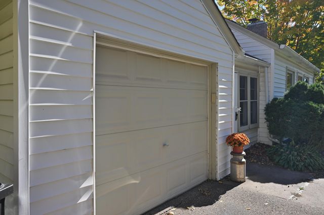 301 19th Avenue N, Hopkins, MN 55343