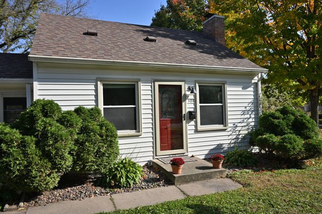 301 19th Avenue N, Hopkins, MN 55343