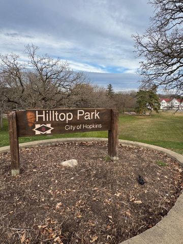 301 19th Avenue N, Hopkins, MN 55343