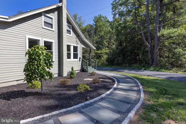 107 ROCK RIDGE RD, Ottsville, PA 18942