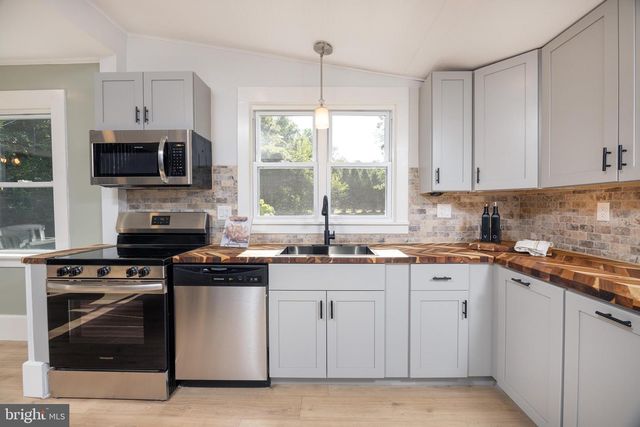 107 ROCK RIDGE RD, Ottsville, PA 18942