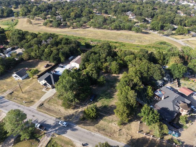 1704 S Sam houston Road, Mesquite, TX 75149