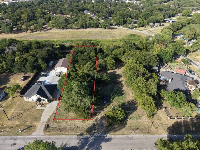 1704 S Sam houston Road, Mesquite, TX 75149