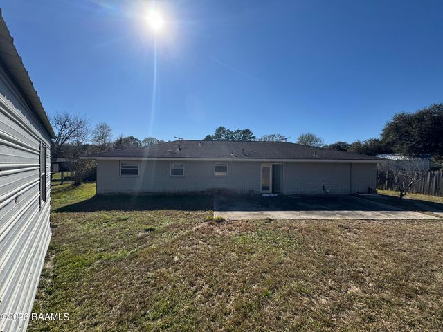 105 Leahy Drive, Lafayette, LA 70506