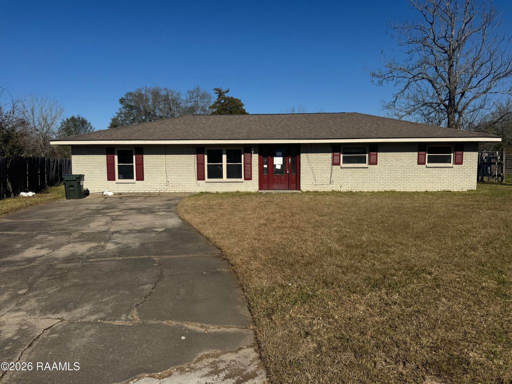 105 Leahy Drive, Lafayette, LA 70506