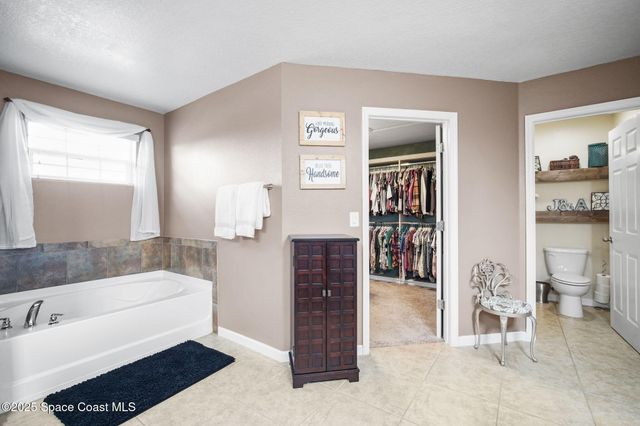 2028 Snapdragon Drive NW, Palm Bay, FL 32907