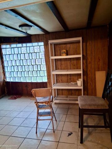 487 Chalmers Street, Detroit, MI 48215