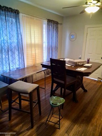 487 Chalmers Street, Detroit, MI 48215