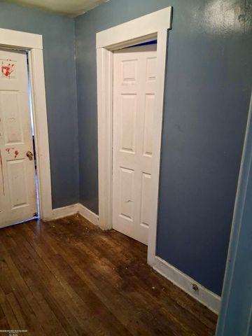 487 Chalmers Street, Detroit, MI 48215