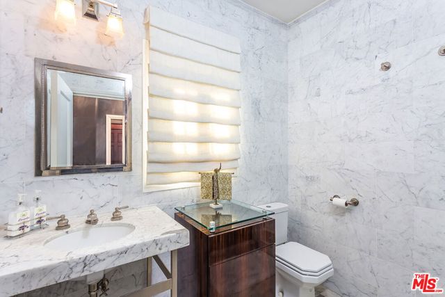 10335 Wilshire Boulevard, Los Angeles, CA 90024