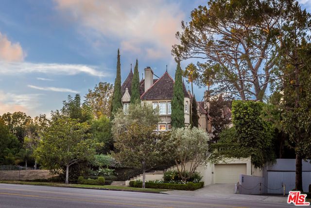 10335 Wilshire Boulevard, Los Angeles, CA 90024