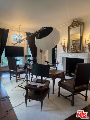 10335 Wilshire Boulevard, Los Angeles, CA 90024