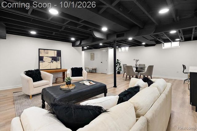 3830 Ravena Avenue, Royal Oak, MI 48073