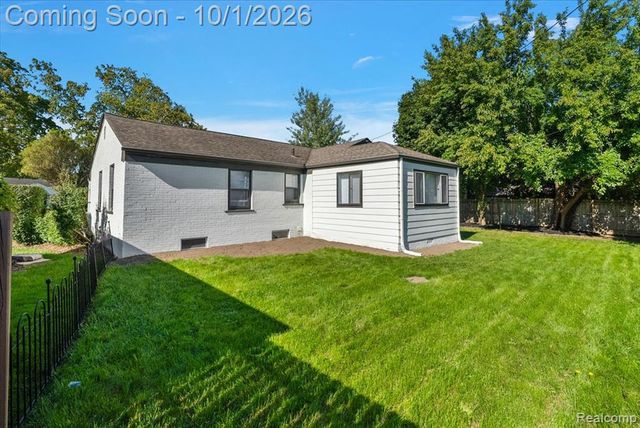 3830 Ravena Avenue, Royal Oak, MI 48073